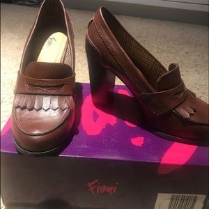 kilty franges high heel penny loafers